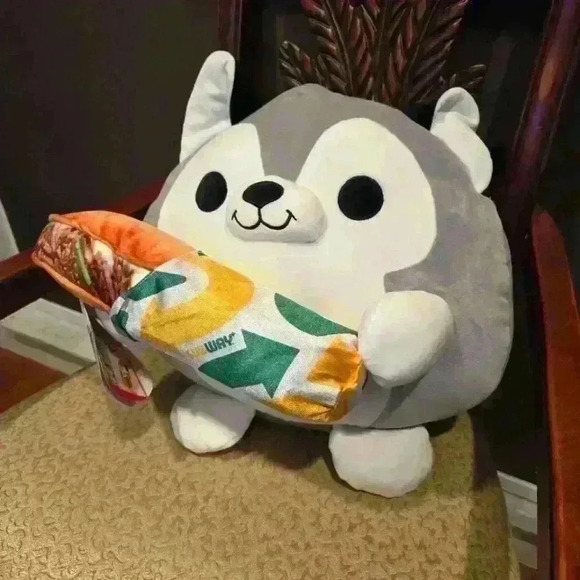 Shackles the Huskey - Subway soft Plush by ZURU,Size 14" - Picture 2 of 5